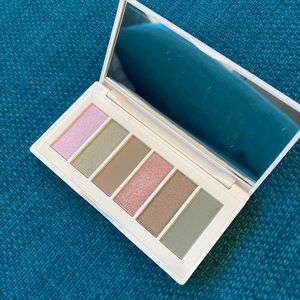 Coloured Raine Vineyard Soiree Eyeshadow Palette